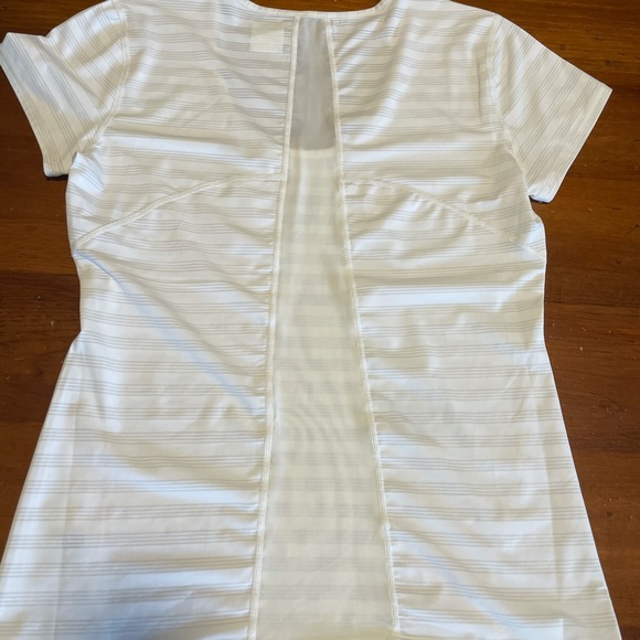 Oakley white athletic t-shirt - Picture 5 of 9